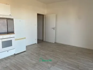 Pronájem bytu 1+kk, Hýskov, Kladenská, 28 m2