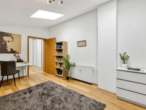 Prodej bytu 3+kk, Šestajovice, Komenského, 116 m2