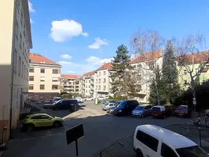 Prodej bytu 3+1, Praha, Bělohorská, 85 m2