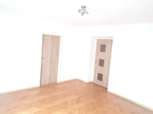 Pronájem bytu 2+1, České Budějovice, Pražská tř., 58 m2