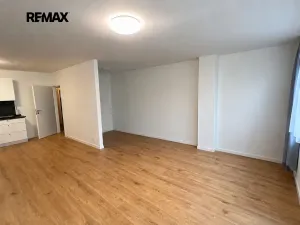 Prodej bytu 1+kk, Lavičky, 53 m2