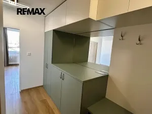 Pronájem bytu 2+kk, Praha - Stodůlky, U jezera, 43 m2