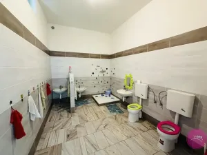 Pronájem kanceláře, Dolany, 110 m2