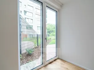 Pronájem bytu 2+kk, Praha - Radlice, U Komína, 55 m2