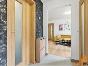 Pronájem bytu 2+kk, Ústí nad Labem, U Městských domů, 54 m2