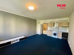 Pronájem bytu 1+kk, Kopřivnice, Pod Morávií, 34 m2