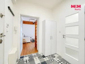 Prodej bytu 1+kk, Plzeň - Doubravka, Habrmannovo náměstí, 30 m2