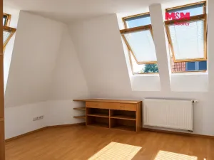 Pronájem bytu 4+kk, Úvaly, nám. Svobody, 104 m2
