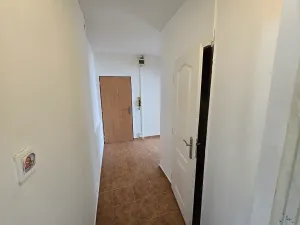 Prodej bytu 3+1, Postoloprty, Jiráskovo náměstí, 65 m2