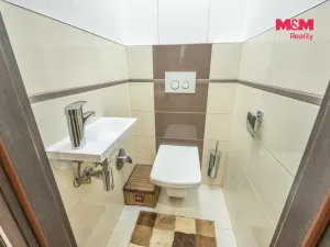 Prodej bytu 2+kk, Praha - Kobylisy, Rajmonova, 44 m2