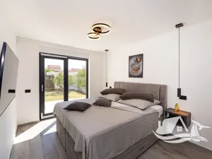 Prodej vily, Vrsi, Chorvatsko, 210 m2
