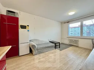 Pronájem bytu 2+kk, Zlín, U Trojáku, 36 m2