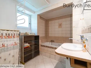 Prodej vícegeneračního domu, Slatiňany, 600 m2