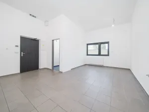 Pronájem obchodního prostoru, Říčany, Černokostelecká, 73 m2