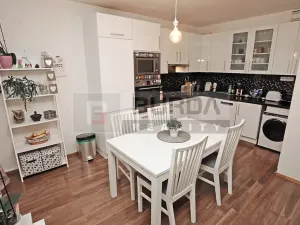 Prodej bytu 3+1, Neratovice, 75 m2