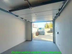 Pronájem garáže, Praha - Motol, Na Homolce, 27 m2