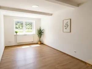 Pronájem atypického bytu, Řevnice, V Luhu, 63 m2