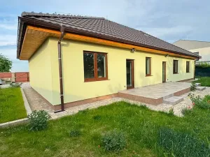 Pronájem rodinného domu, Horoměřice, Švejkova, 180 m2