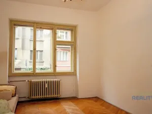 Prodej bytu 3+1, Praha - Vinohrady, V Horní Stromce, 70 m2