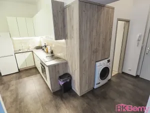 Pronájem bytu 2+kk, Brno, Botanická, 42 m2