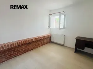 Pronájem rodinného domu, Milovice, 100 m2