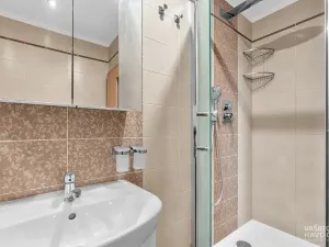 Pronájem bytu 2+kk, Hradec Králové, třída Edvarda Beneše, 49 m2