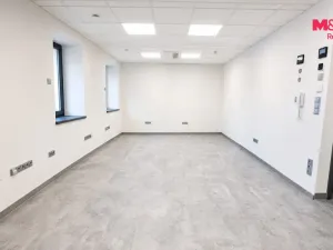 Pronájem kanceláře, Český Těšín, Jablunkovská, 66 m2