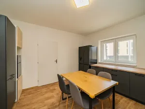 Pronájem bytu 3+1, Praha - Hodkovičky, V náklích, 93 m2