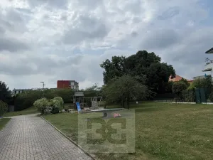 Pronájem bytu 2+kk, Praha - Pitkovice, Křemenáčová, 49 m2