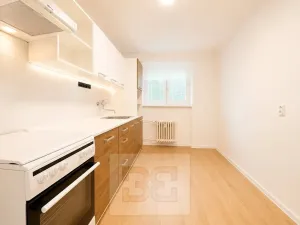Pronájem bytu 2+1, Zlín, Benešovo nábřeží, 55 m2