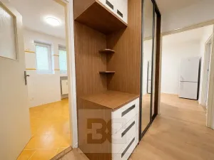 Pronájem bytu 2+1, Zlín, Benešovo nábřeží, 55 m2