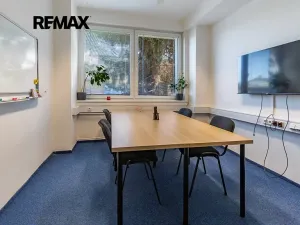 Pronájem kanceláře, Česká Lípa, Děčínská, 350 m2