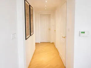 Pronájem bytu 3+kk, Praha, Janáčkovo nábřeží, 83 m2