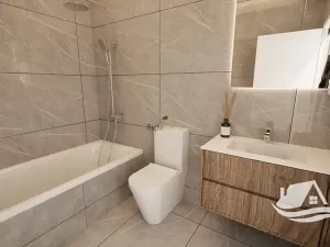 Prodej bytu 2+1, Aradhippou, Kypr, Agioi Anargiroi, 80 m2
