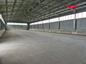 Pronájem skladu, Osík, 940 m2