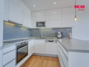 Prodej bytu 3+kk, Praha - Vysočany, Sousedíkova, 72 m2