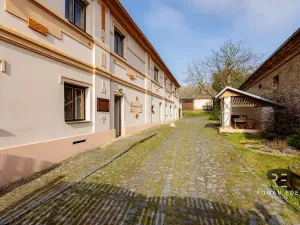 Prodej vícegeneračního domu, Chotiněves, 495 m2