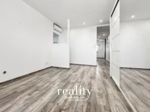 Prodej bytu 2+1, Hevlín, 48 m2