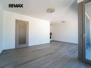 Pronájem bytu 1+kk, Kolín, 5. května, 42 m2
