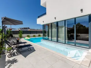 Prodej vily, Vrsi, Chorvatsko, 237 m2