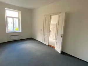 Pronájem bytu 4+1, Brno, Ptašínského, 100 m2