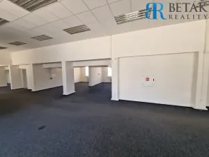 Pronájem obchodního prostoru, Přerov, Žerotínovo nám., 373 m2