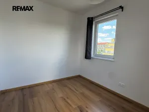 Pronájem bytu 2+kk, Kladno, Generála Selnera, 41 m2