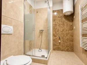Pronájem bytu 1+kk, Holice, náměstí T. G. Masaryka, 28 m2