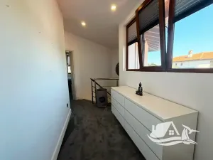 Prodej rodinného domu, Pomorie, Bulharsko, 179 m2