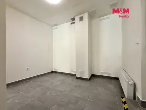 Pronájem obchodního prostoru, Kladno, T. G. Masaryka, 80 m2