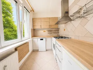 Pronájem bytu 2+1, Karlovy Vary, Plešivecká, 52 m2