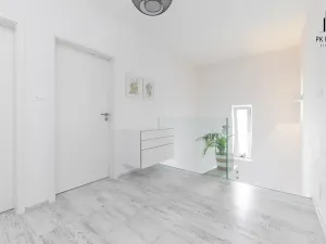 Prodej rodinného domu, Holasice, Čtvrtě, 136 m2
