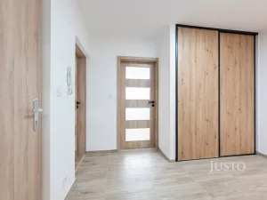 Pronájem bytu 2+1, Zlín, L. Váchy, 54 m2