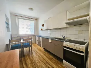 Pronájem bytu 2+1, Zlín, Slunečná, 57 m2